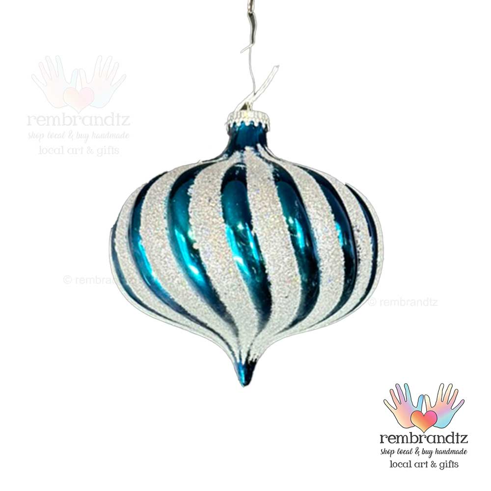 Vintage Blue Ornament XL