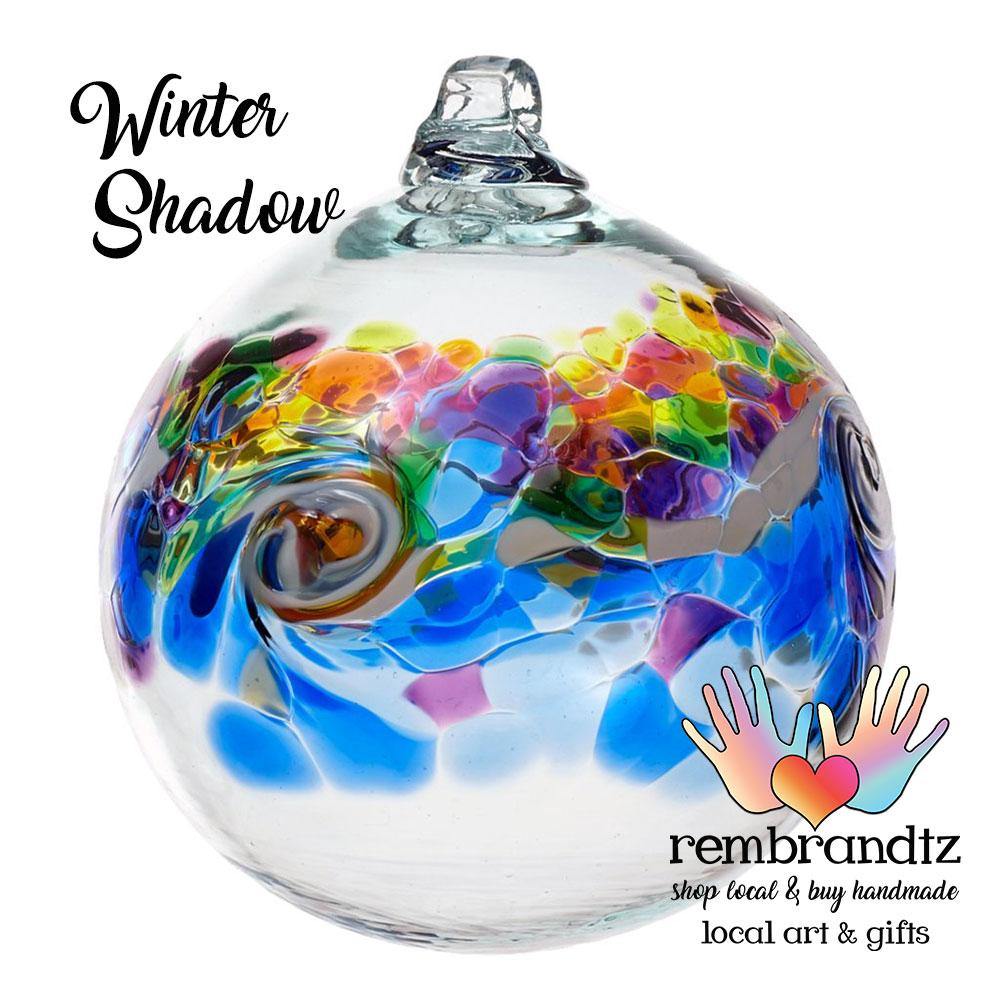 Winter Shadow Color Wave Globe - Rembrandtz